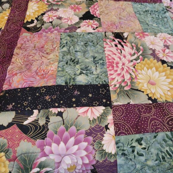 Handmade Quilted Blanket 78 inches x 62 inches NEW - Picture 2 of 3